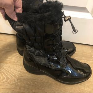 Khombu ladies winter snow ski boots size 10